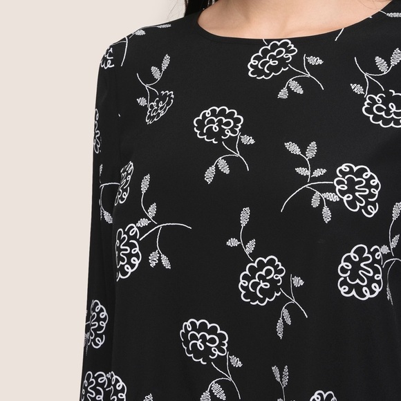 A|X Armani Exchange DEEP KEYHOLE-BACK BLOUSE - Picture 2 of 15